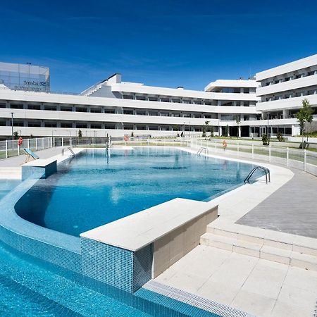 Student Experience Madrid Pozuelo - Luxury Hostel Pozuelo de Alarcon Ngoại thất bức ảnh