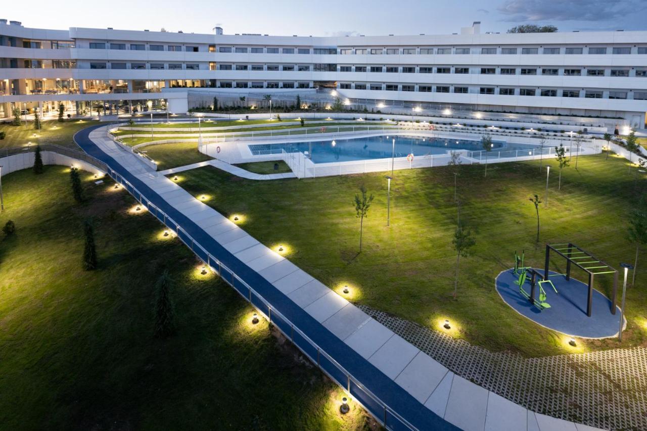 Student Experience Madrid Pozuelo - Luxury Hostel Pozuelo de Alarcon Ngoại thất bức ảnh