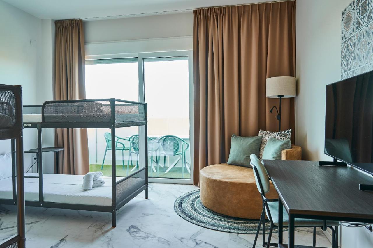 Student Experience Madrid Pozuelo - Luxury Hostel Pozuelo de Alarcon Ngoại thất bức ảnh